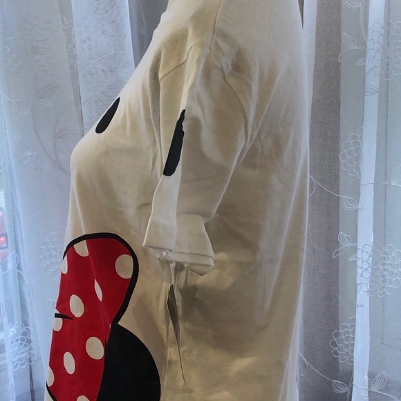 Minnie mouse iconic T-shirt SZ M  NWT - Picture 6 of 8